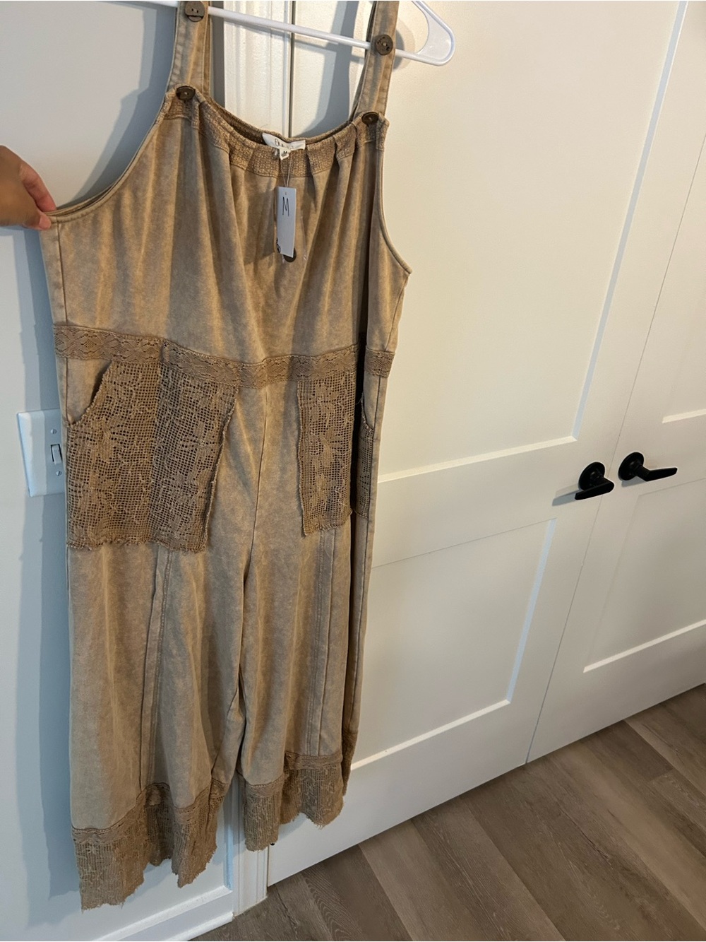 Lace-Pocket Sleeveless Jumpsuit in Light Taupe